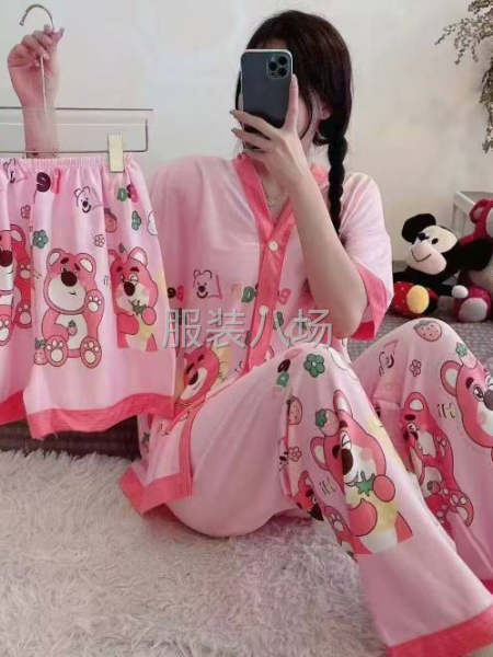 承接各种简单T恤仔，裤子，睡衣三件套等缝砍货，效率高，出货快-第1张图片