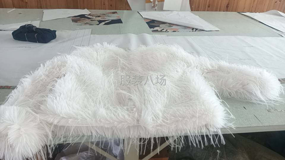 毛毛衣服谈里布外发，月底交货擅长做毛毛衣服的联系-第1张图片