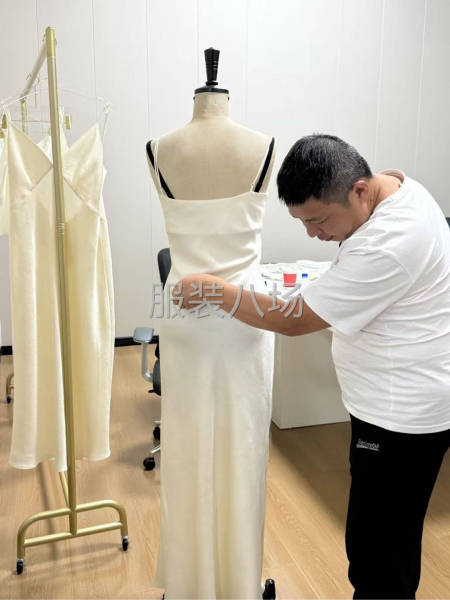 承接中高端精品服装及高定服装加工-第5张图片
