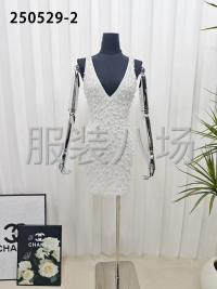 根据图片看清楚面料能生产，没有实力的工厂免打扰，谢谢-第4张图片