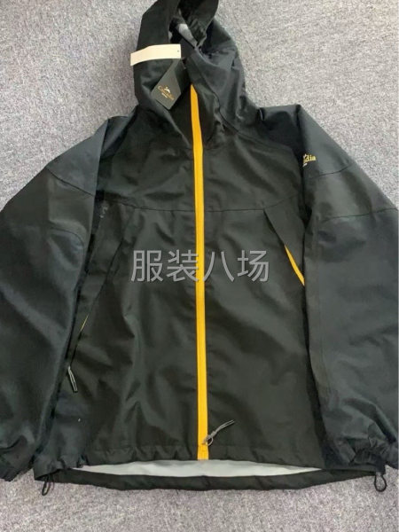 冲锋衣外发，要压胶，做工精细-第1张图片