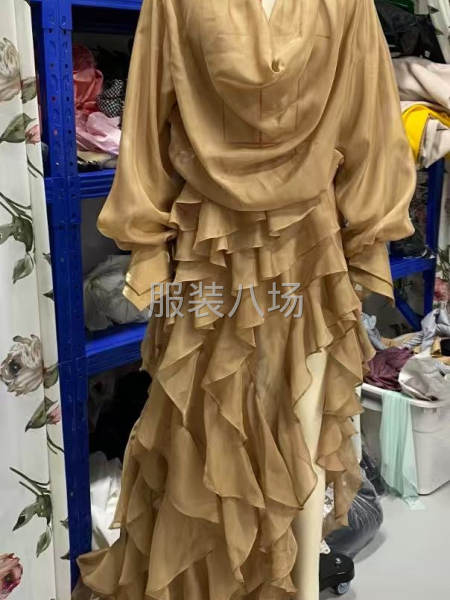 招精品小单车位-第2张图片