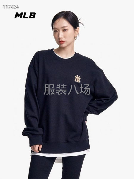 男装圆领卫衣-第1张图片