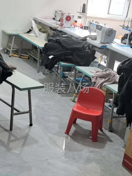 七个人随时上手，适应了衣服-第1张图片