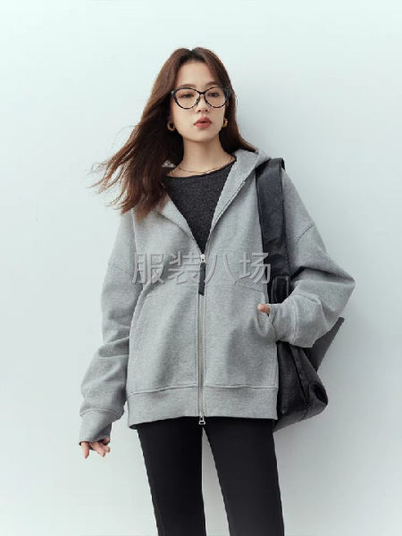 6000件内销半精品女士连帽衫外发-第1张图片