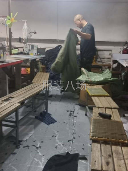 招裤子整件车位，要熟手工作经验2年以上-第1张图片