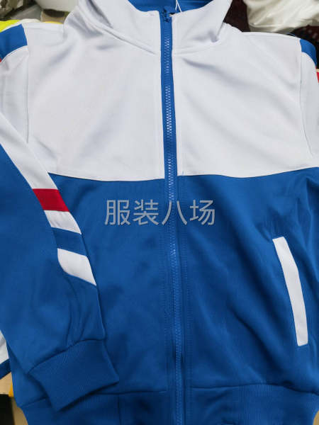 运动服套装-第1张图片