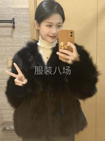 專  業  毛  絨  衣  服  制  作-第2張圖片