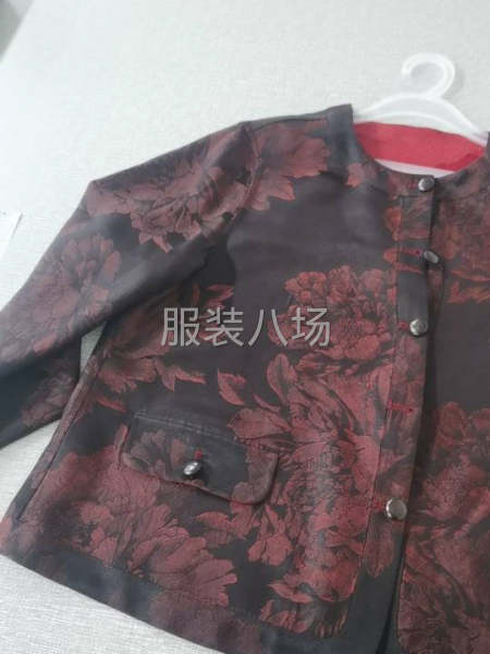 承接样衣裁片小单，羽绒服.冲锋衣.外套.西装.小香风加工，-第1张图片
