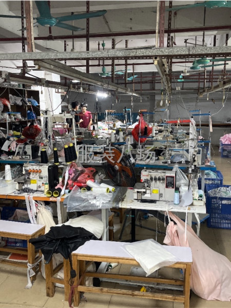 中高品质全品类服装-第1张图片