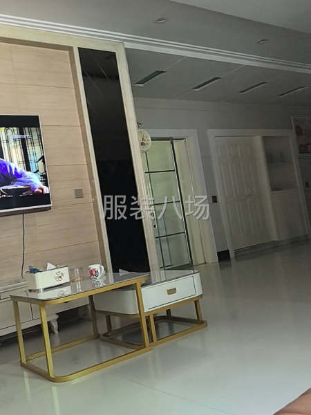 东和新区一楼大厅出租-第1张图片