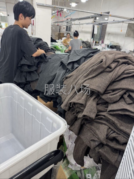 招半精品车位4对-第1张图片