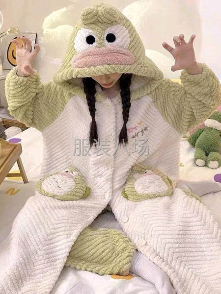 本厂承接绒套装，袍套和拉链款绒套装，圆领款-第4张图片