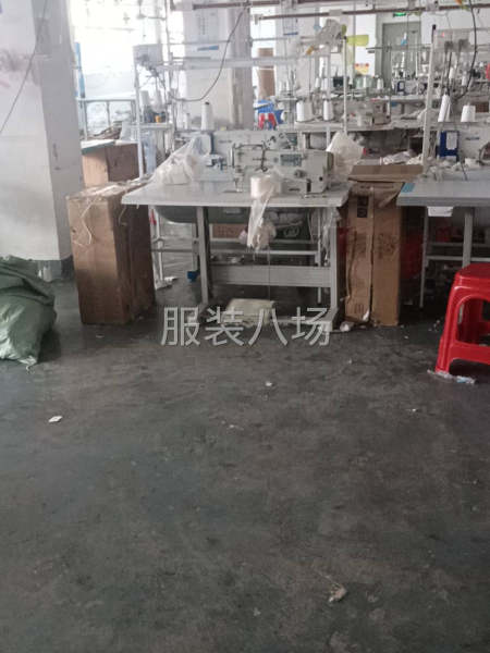 各种缝纫机都有-第1张图片
