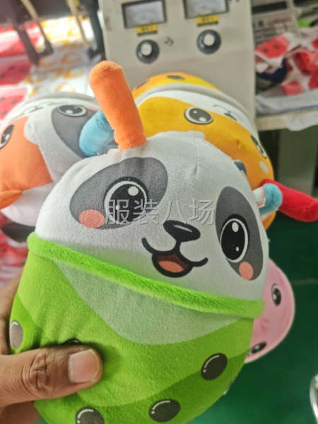 本厂加工针织服装，拉链衫 裤子 毛绒玩具等-第3张图片