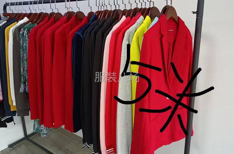 2.5一件 几百件女装-第4张图片