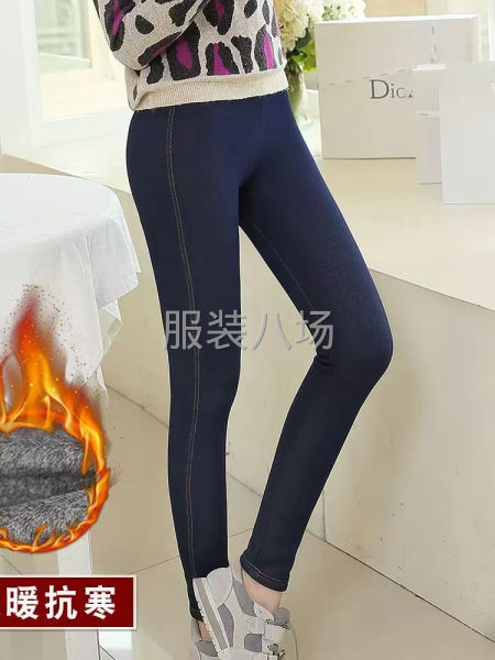 2.5一件 几百件女装-第2张图片