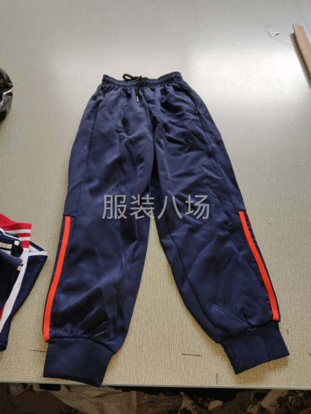 专业做校服-第1张图片