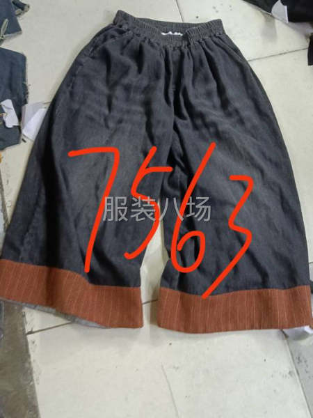 专业做牛仔裤。梭织洗水面料-第1张图片