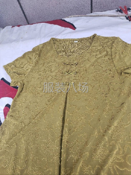 夫妻加工专业针织类衣服，打底衫，卫衣，拉链衫-第1张图片