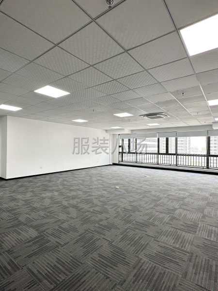 东西大道旁 带超300方露台 近地铁口 全新地标办公楼-第1张图片