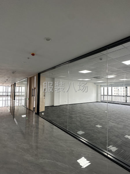 东西大道旁 带超300方露台 近地铁口 全新地标办公楼-第3张图片