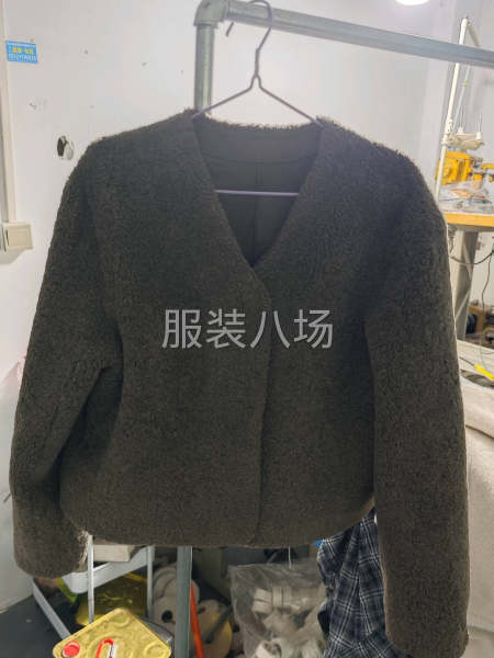 皮毛一体，羊羔绒，颗粒绒-第1张图片