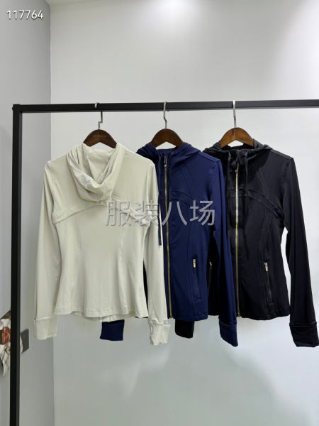 露露女款高品质拉链连帽瑜伽服外套-第3张图片
