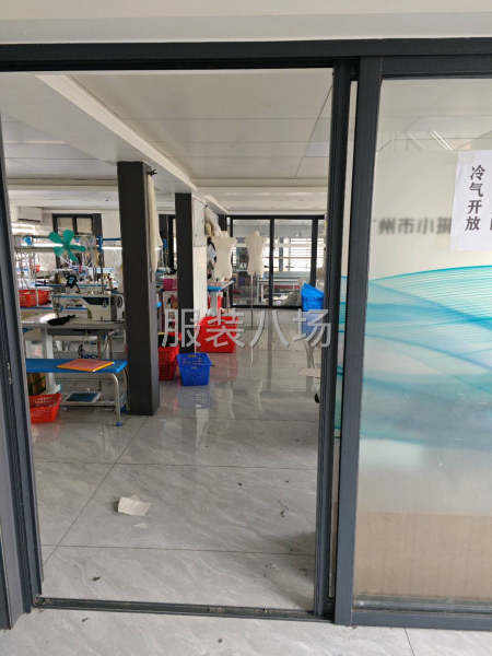 承接来料加工、包工包料，针织及梭织女装，设计制版打样。-第1张图片