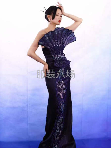 精品女装品牌加工-第1张图片