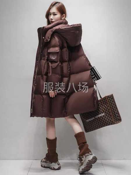 我们是直播公司爆款量大目前女装羽绒服-第3张图片