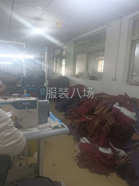 招聘 棉服羽绒服，流水车工，上手工序两名，专业跑量勿扰-第1张图片