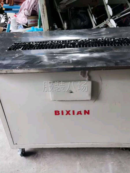 缝纫机，割沿条机，杰克三针五线，滚领机大平台-第8张图片