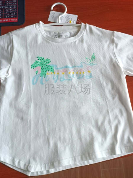 招聘服装平车，锁边工-第1张图片