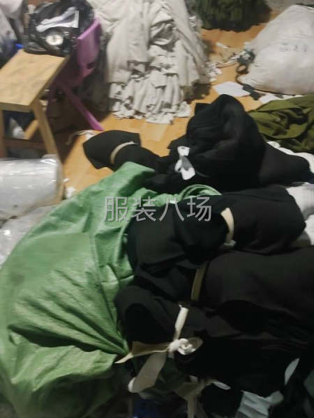 針織運動褲，開拉鏈袋，T恤圓領-第1張圖片