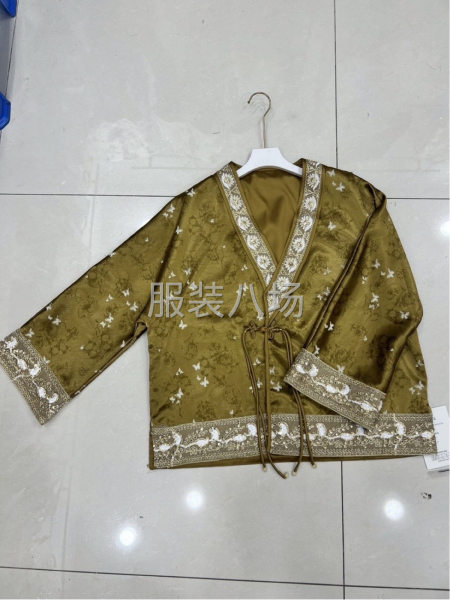 外套外发找夫妻档-第2张图片