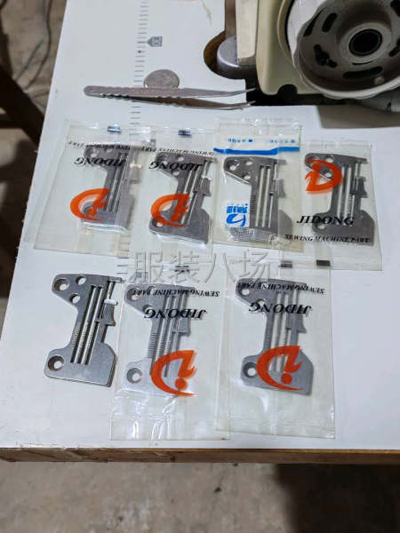 縫紉電機(jī)，放布機(jī)，電線，裁剪帶子鋸-第1張圖片