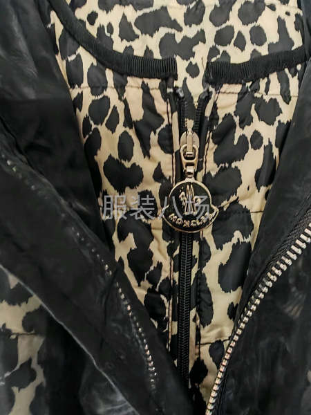 蒙口服装剩下几十件，对路的联系-第2张图片