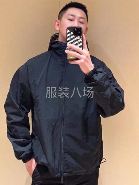 Burberry/巴宝莉 战马刺绣格纹连帽拉链外套-第7张图片
