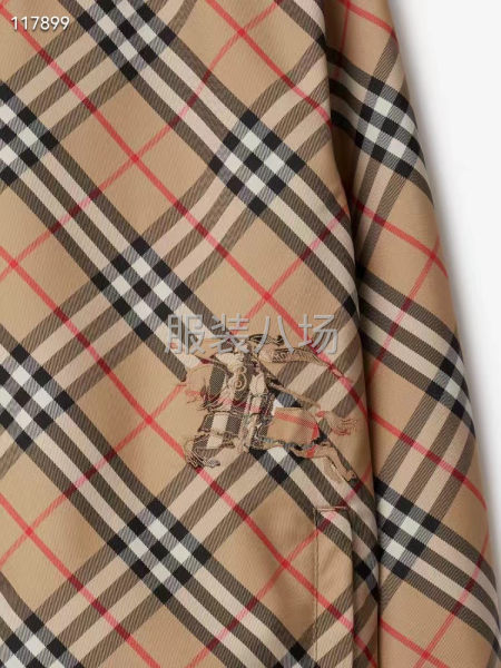 Burberry/巴宝莉 战马刺绣格纹连帽拉链外套-第4张图片