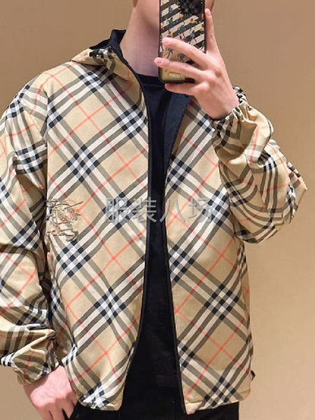 Burberry/巴宝莉 战马刺绣格纹连帽拉链外套-第1张图片