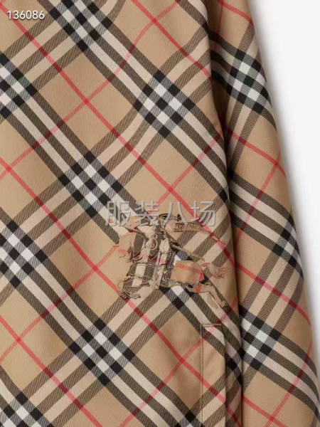 Burberry/巴宝莉 战马刺绣格纹连帽拉链外套-第7张图片