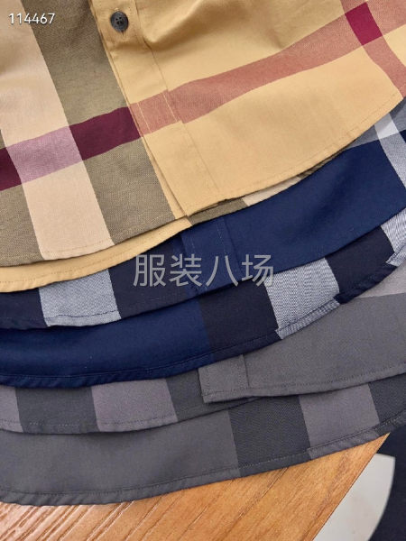 巴宝莉横跨秋冬春三季可穿，上身利用率相当高 并且英伦风格的纹-第8张图片