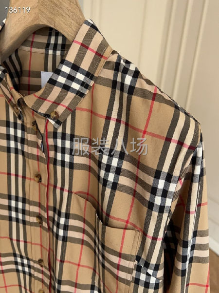 Burberry/巴宝莉 女款拼接织带衬衣领尖扣衣领  格-第4张图片
