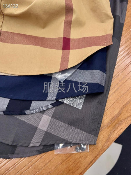 巴宝莉横跨秋冬春三季可穿，上身利用率相当高 并且英伦风格的纹-第9张图片