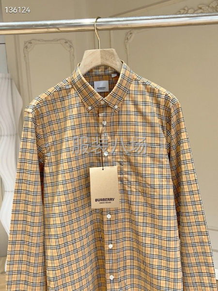 Burberry/巴宝莉 细小黄格纽扣尖领衬衫-第2张图片