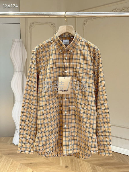 Burberry/巴宝莉 细小黄格纽扣尖领衬衫-第1张图片
