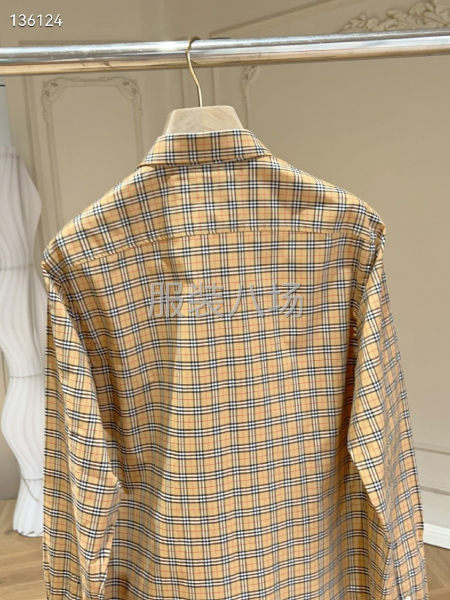 Burberry/巴宝莉 细小黄格纽扣尖领衬衫-第9张图片