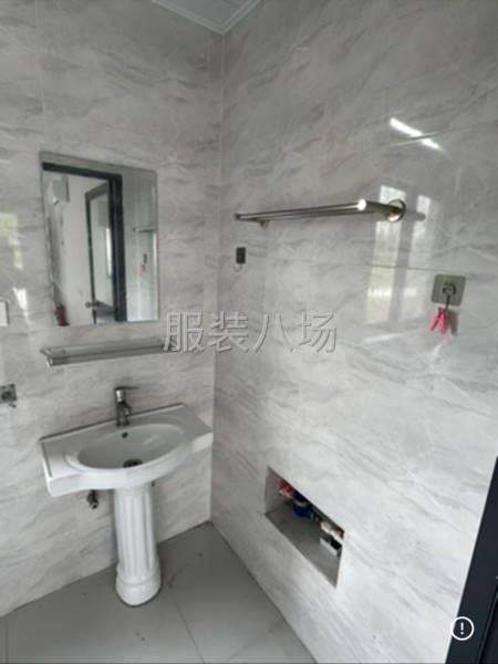 有兩間住房出租，適合夫妻做服裝一間干活一間自住，衛生間，廚房-第3張圖片