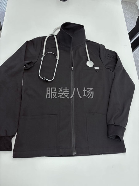 外贸订单 半精品工艺 双针机与五线缝合-第1张图片